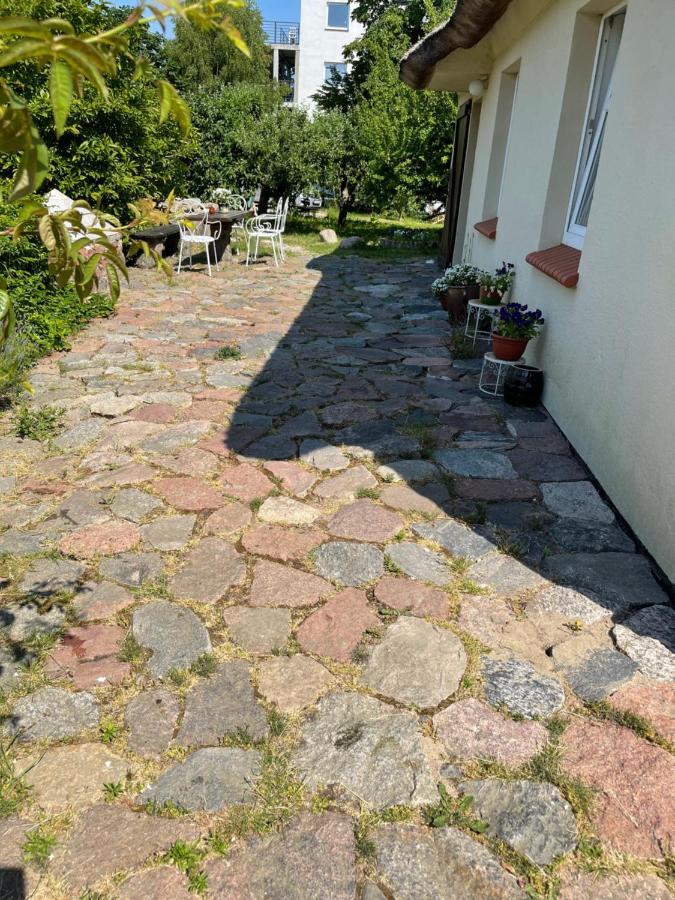 Oaza Pod Strzecha Klimatyczny Dom Z 3 Sypialniami Na Wylacznosc Z Kominkiem I Duzym Ogrodem 尤斯托尼莫斯基 外观 照片